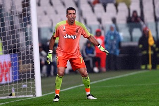 Buffon: "La Juve non andrà a Leverkusen in vacanza. Nel 2001 ci eliminarono dalla Champions"