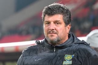 Carrarese, i giocatori a Baldini: "Torna, sei il nostro condottiero"