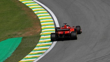 Gp Abu Dhabi: botto per Vettel nelle libere, danni alle sospensioni