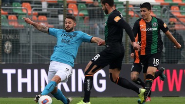 Il Venezia si arrende al Benevento. Crotone-Cittadella termina 1-1, poker del Frosinone