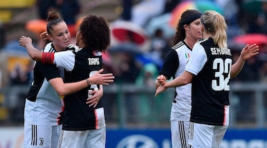 Dominio Juve con la Fiorentina, prima fuga in classifica