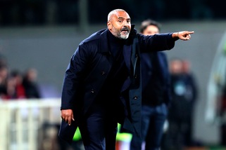 Lecce, Liverani: "Non si può solo difendere, Var favorisce chi attacca"