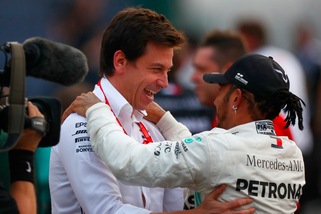 Toto Wolff: "Hamilton in Ferrari? Gli augurerei buona fortuna"
