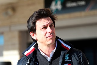 Wolff: "Prima sentiamo Hamilton, poi parliamo con gli altri"