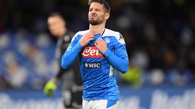 Napoli, Mertens fermato dall'influenza