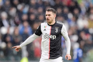 Ramsey compie 29 anni, gli auguri della Juventus