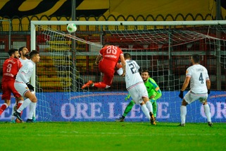 Perugia-Cosenza 2-2: a Oddo non bastano Iemmello e Falasco