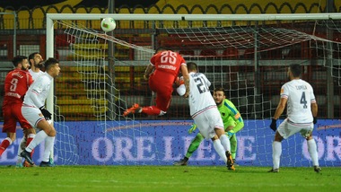 Perugia-Cosenza 2-2: a Oddo non bastano Iemmello e Falasco