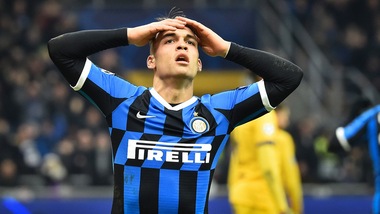 Champions, Inter-Barcellona 1-2: Lukaku non basta, Conte retrocede in Europa League