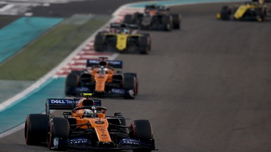 McLaren: Carlos Sainz alla prova sedile 2020