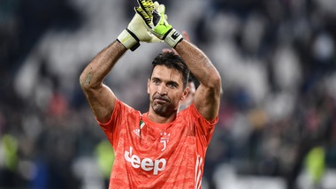 Buffon: "Complimenti all'Atalanta. Juve, così fai grandi cose"