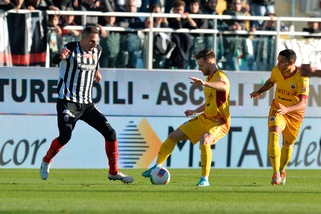 Cade il Cittadella, il Frosinone è secondo. Vince l'Entella, pareggia il Venezia