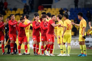 Fischiano l'inno cinese: tifosi di Hong Kong rischiano 3 anni di carcere