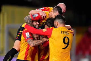 Il Benevento di Inzaghi senza rivali: Viola abbatte il Frosinone