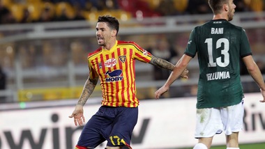 Lecce, seduta differenziata per Calderoni e Farias