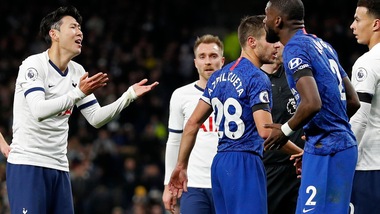 Chelsea, cori contro Rudiger. Il difensore: "Triste il razzismo nel 2019"