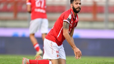 Serie B, per Iemmello del Perugia due turni di stop: 13 squalificati