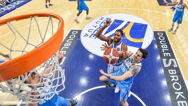 Sassari batte Cremona nel posticipo della 16ª giornata