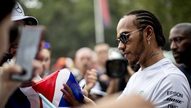 Hamilton: "Dobbiamo lavorare molto sulla stabilità"