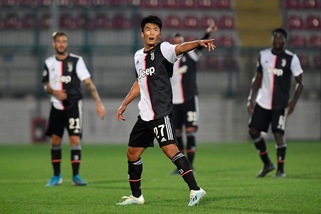 Han va da Mandzukic in Qatar