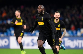 Napoli-Inter 1-3: doppietta di Lukaku, Conte aggancia la Juve
