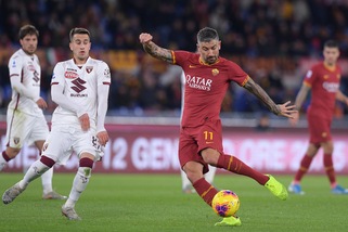 Kolarov rinnova il contratto con la Roma fino al 2021