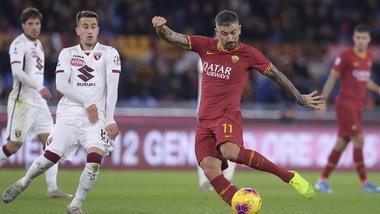 Kolarov rinnova il contratto con la Roma fino al 2021