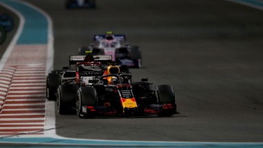 F1: meno test nel 2020, e tornerà la bandiera a scacchi