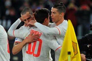 Serie A, Roma-Juve 1-2: bianconeri Campioni d’inverno, Sarri a +2 sull'Inter