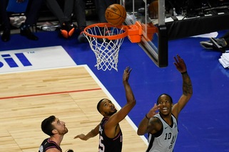 Nba, Belinelli e gli Spurs stendono Toronto. Ko a sorpresa di Clippers e Heat