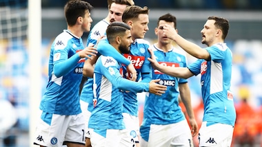 Napoli-Perugia 2-0: Insigne regala il pass ai quarti