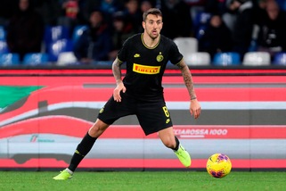 Milan, idea in mediana: scambio Kessie-Vecino