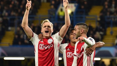 Telegraaf: "Van De Beek al Real Madrid a giugno: 55 milioni"