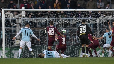 Cremonese, pari tra i fischi. 4-4 tra Livorno ed Entella. Vincono Trapani e Juve Stabia