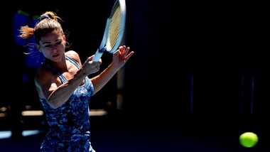 Australian Open, Giorgi supera il primo turno. Eliminata la Sharapova