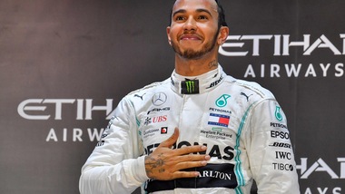 Mercedes, Hamilton non lascia ma raddoppia