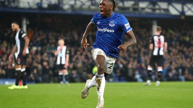 Kean illude Ancelotti, derby show tra Chelsea e Arsenal. Vince il City con Aguero