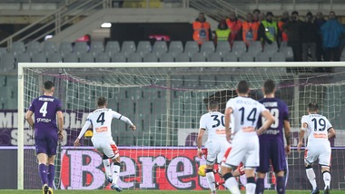 Fiorentina-Genoa 0-0: Dragowski para il rigore a Criscito