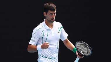 Australian Open, Djokovic approda ai quarti dove incontrerà Raonic