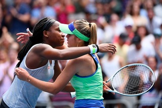 Australian Open, Coco Gauff si arrende alla Kenin. Ai quarti anche Kvitova e Barty