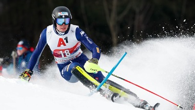 Slalom a Kitzbühel, Braathen in testa dopo la prima manche. Vinatzer sesto