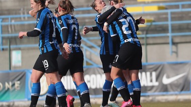 L'Inter travolge l'Empoli, la Roma blocca la Fiorentina sul 2-2