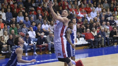 Milano vince a Trieste. Brescia si ferma con Brindisi. Ok Cremona e Fortitudo