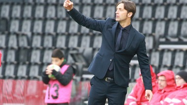 Pescara, Legrottaglie vince e resta in panchina