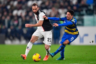 Parma, per Scozzarella prolungamento fino al 2021