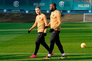 Inter: Lukaku, Eriksen, Godin, Young e Moses lasciano l'Italia