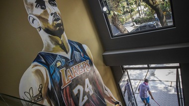 Nba, quanti tributi a Kobe Bryant! Vincono i Pelicans di Melli, Bucks scatenati