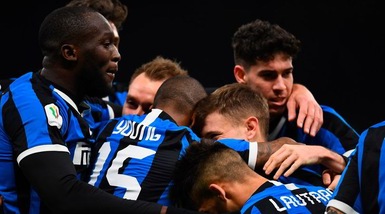 Inter-Fiorentina 2-1: Candreva e Barella regalano il Napoli a Conte