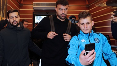 Napoli, Petagna a Villa Stuart per le visite mediche