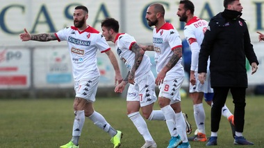 Bari, Neglia alla Fermana in prestito: è ufficiale